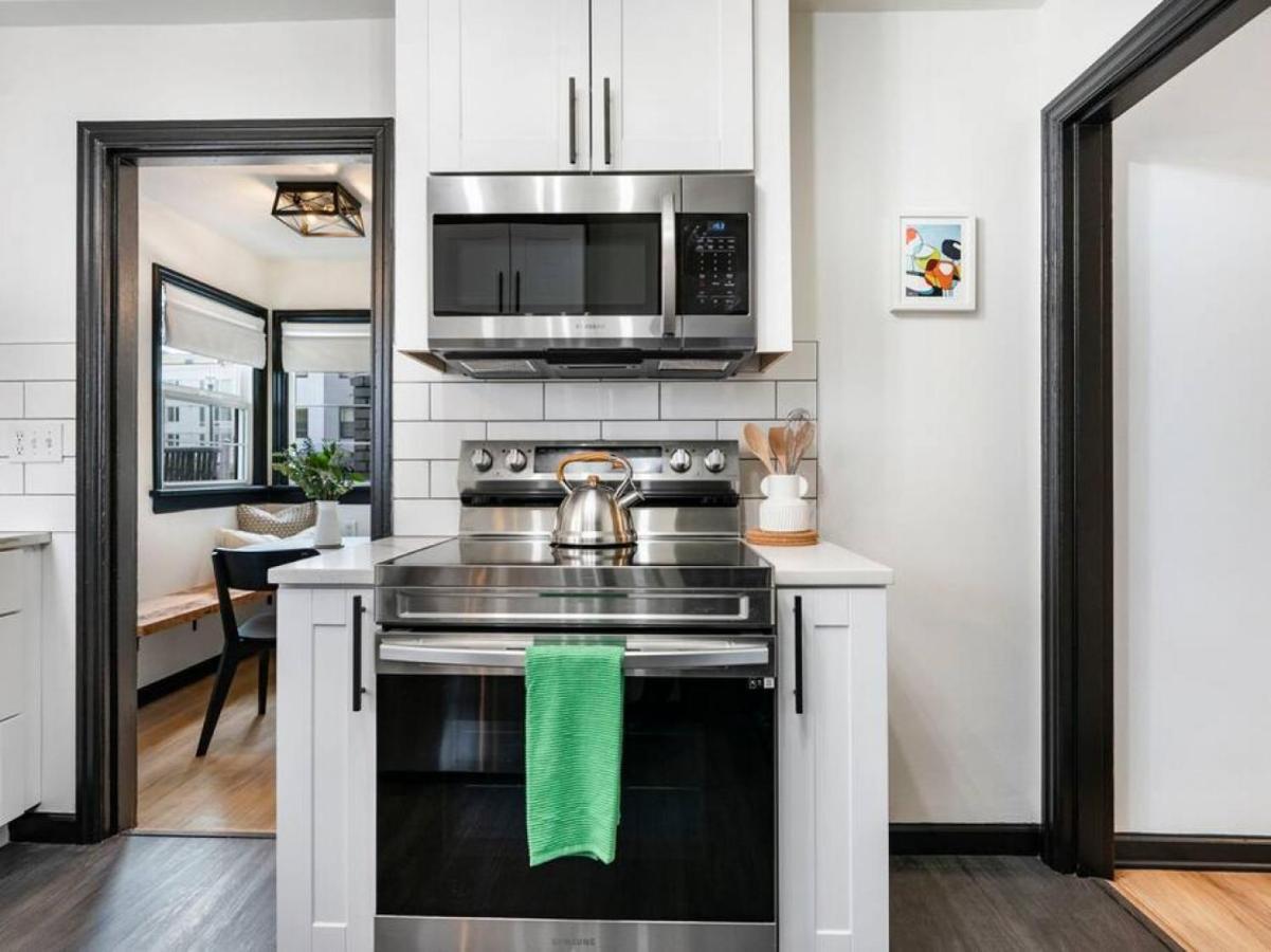 Picture Perfect Bungalow In The Heart Of Dt Vancouver Exterior foto